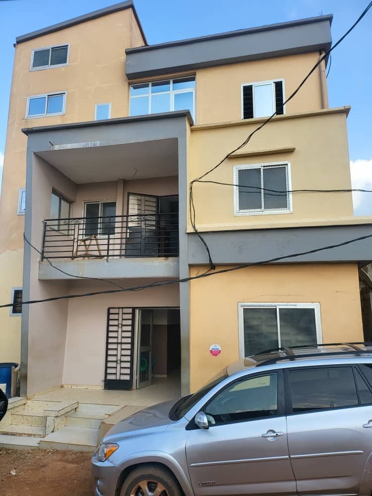 Façade du campus CRIMO à Odza